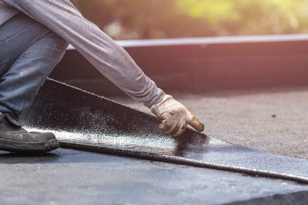 Professional Vapor Barrier Installation technician working in Radiant, VA